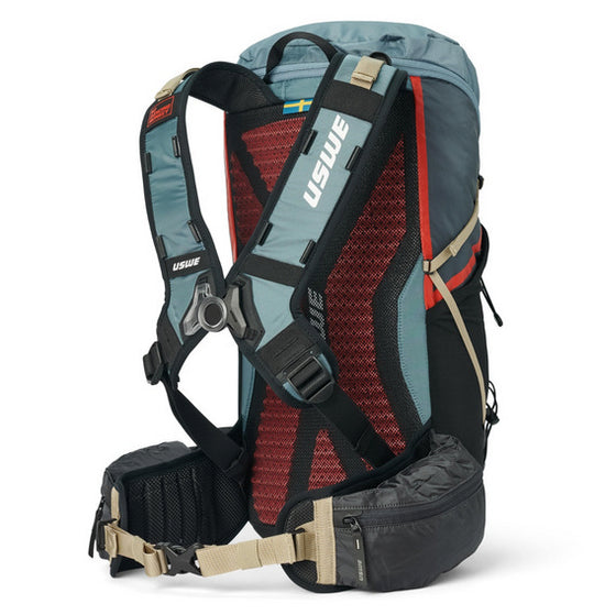 Tracker 22L Daypack